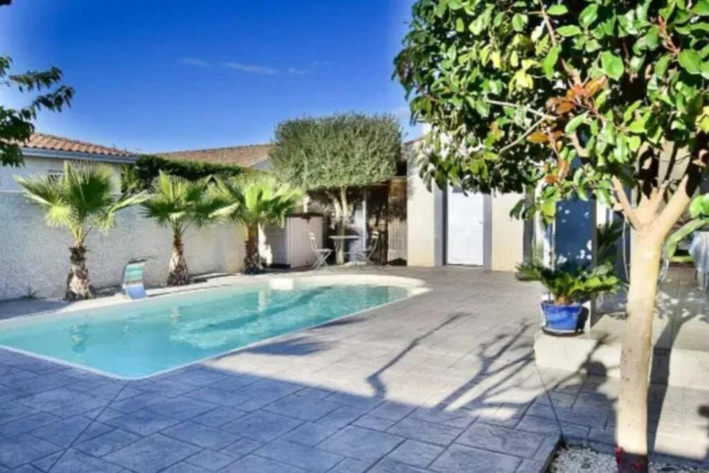 Villa Piscine De La Garrigue Florensac Extérieur photo