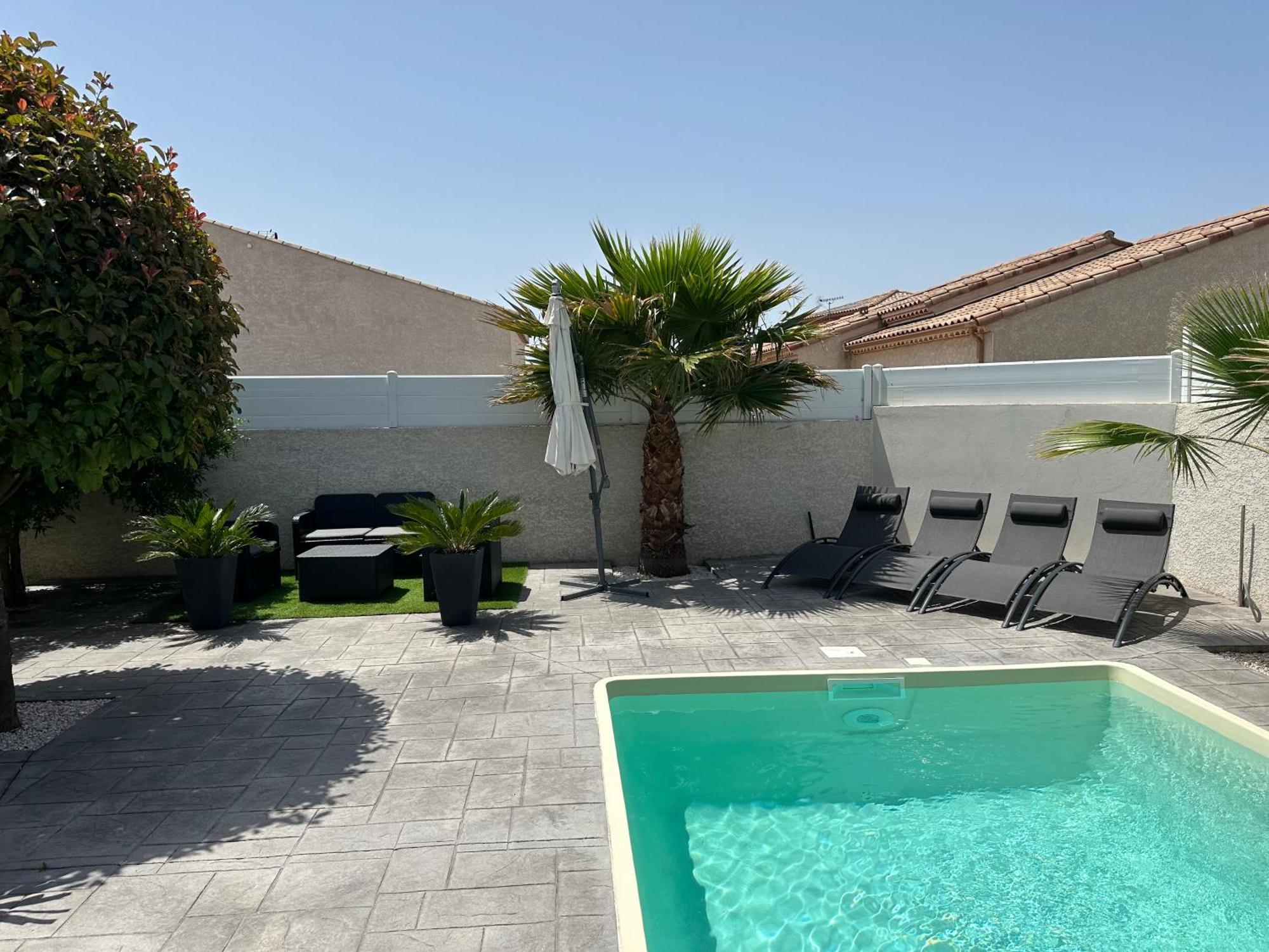 Villa Piscine De La Garrigue Florensac Extérieur photo